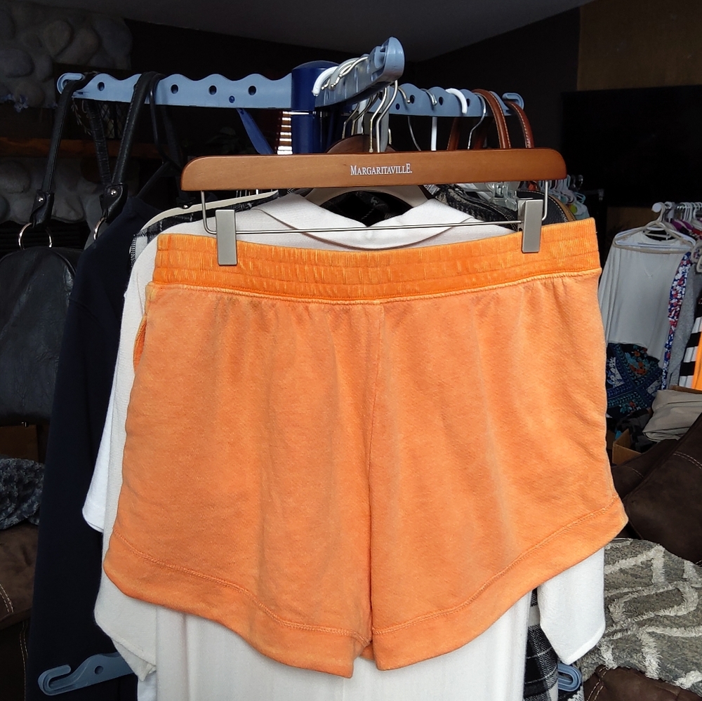Free People Movement Shorts NWOT - LARGE - Picture 5 of 8